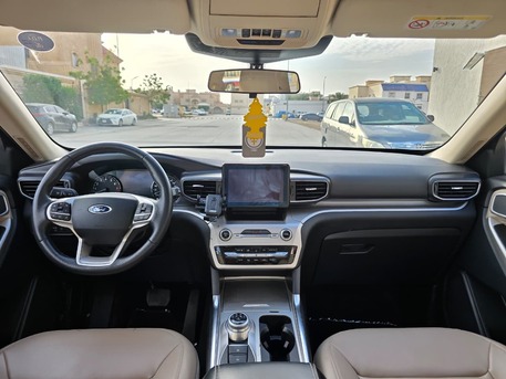Riyadh, Vehicles, Cars & Trucks , SAR 120000,  Ford Explorer XLT,  2021,  Automatic,  87000 KM,    With Panorama Sunroof N 4x4 Full Options (1st Owner)  Accident Free