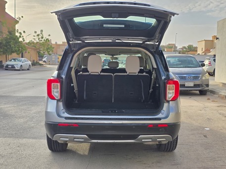 Riyadh, Vehicles, Cars & Trucks , SAR 120000,  Ford Explorer XLT,  2021,  Automatic,  87000 KM,    With Panorama Sunroof N 4x4 Full Options (1st Owner)  Accident Free