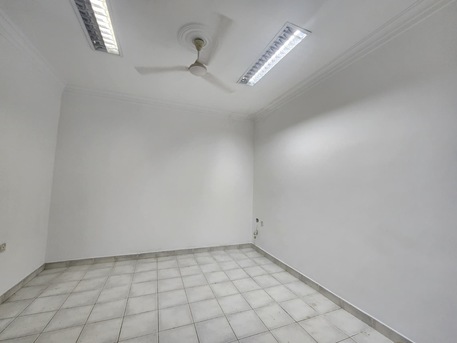 Muharraq, Apartments, Flats, Houses & Villas, BHD 180/month,  3 BR,  145 Sq. Meter,  Flat For Rent In Muharraq
