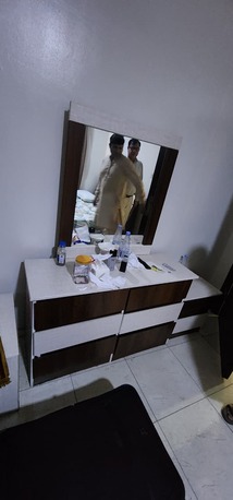 Dammam, Furniture, SAR 3000,  2 Bed Set & 2 Window A/C, Stove , Cylinder