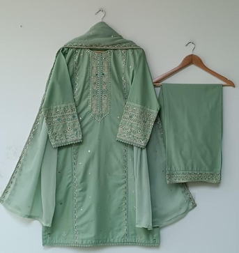 Ajman, Clothing & Accessories, AED 180,  Ready To Wear Cotton Lawn Embroidered Work