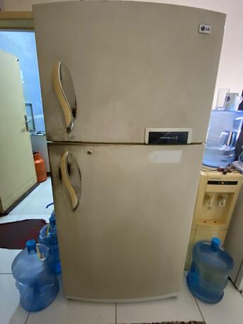 Jeddah, Appliances, SAR 400,  LG Big Size Family Fridge - Leakage Of Freon Gas,