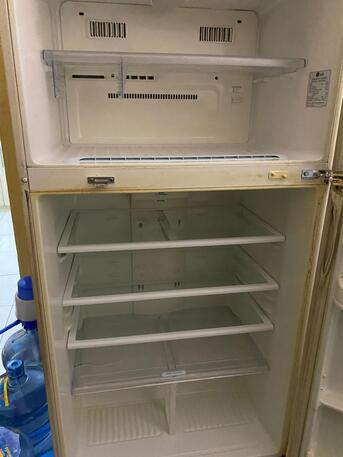 Jeddah, Appliances, SAR 400,  LG Big Size Family Fridge - Leakage Of Freon Gas,