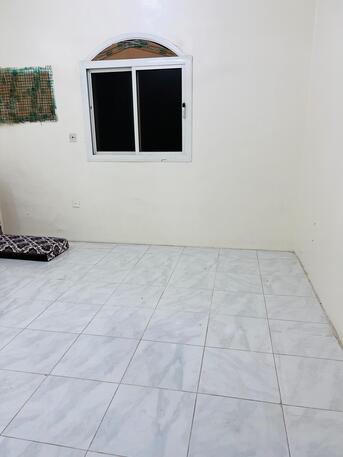 Al Mahjar, Apartments, Flats, Houses & Villas, SAR 1250/month,  300 Sq. Meter,  I Want To Sell My 1 BHK Room @1250sar In Ghulail