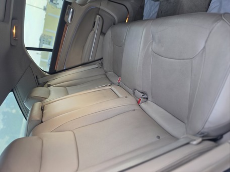 Riyadh, Vehicles, Cars & Trucks , SAR 32500,  Chrysler 300C,  2012,  Automatic,  294442 KM,    | Pristine Condition |  Full Service History