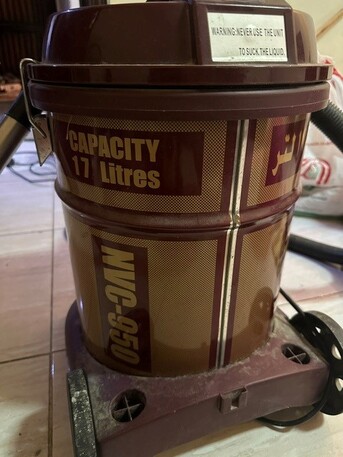 Yanbu, Furniture, SAR 100,  House Hold Items Boxing Bag , Vaccum Cleaner Samsung Smart TV , Table Dosa Grinder