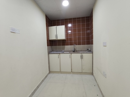 Zinj, Apartments, Flats, Houses & Villas, BHD 130/year,  1 BR,  Zinj:- Studio Flat On Rent With Unlimited Ewa..