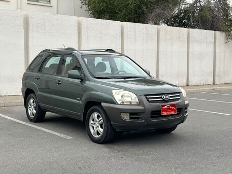 Manama, Vehicles, Cars & Trucks , BHD 1,  KIA SPORTAGE V6,  2006,  182000 KM,   4X4