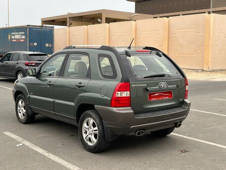 Manama, Vehicles, Cars & Trucks , BHD 1,  KIA SPORTAGE V6,  2006,  182000 KM,   4X4