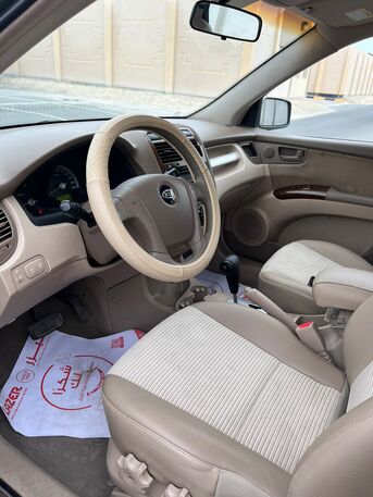 Manama, Vehicles, Cars & Trucks , BHD 1,  KIA SPORTAGE V6,  2006,  182000 KM,   4X4