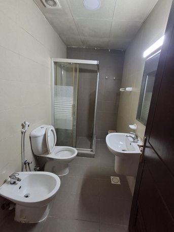 Hoora, Apartments, Flats, Houses & Villas, BHD 260/month,  2 BR,  Fully Furnished 2bhk With Ewa In Hoora Near Nesto Exhibition