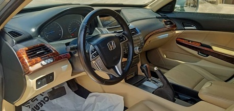 Riyadh, Vehicles, Cars & Trucks , SAR 25500,  Honda Accord Crosstour,  2011,  Automatic,  330000 KM,  - Full Option V6