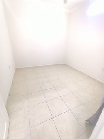 Hoora, Apartments, Flats, Houses & Villas, BHD 220/month,  2 BR,  *** Semi Furnished Spacious Family Flat For Rent In Hoora With Electricity *35529070