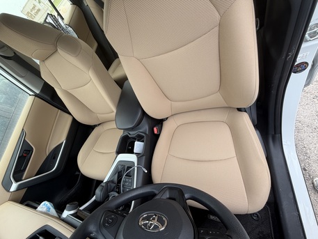 Dammam, Vehicles, Cars & Trucks , SAR 102000,  Toyota RAV4,  2025,  Automatic,  3200 KM,   2.0L 4X4 LE, PearlWhite Color