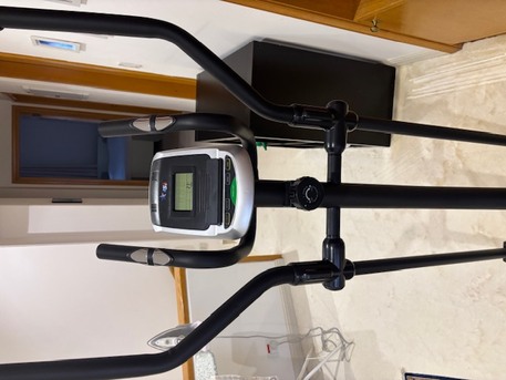 Riyadh, Sporting Goods, SAR 1500,  Manual Elliptical Exercise Machine