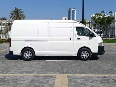 Zinj, Vehicles, Cars & Trucks , BHD 4200,  Toyota Hiace,  2015,  Manual,  295000 KM,  Highroof Cargo