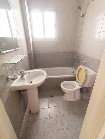 Hoora, Apartments, Flats, Houses & Villas, BHD 150/month,  2 BR,  Semi Furnished 2 Bedroom Flat For Rent In Hoora*35529070