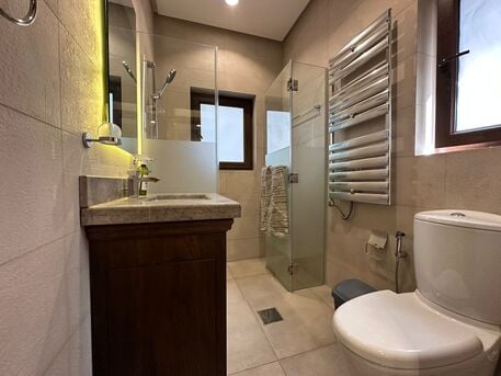 Amman, Apartments, Flats, Houses & Villas, JOD 9000/year,  Furnished,  2 BR,  0 Sq. Meter,  Jabal Amman. Pure Elegance. Fully Furnished.