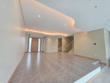 Manama, Real Estate For Sale, BHD 265000,  3 BR,  Marrasi : 2 Bedrooom Semifurnished Villa