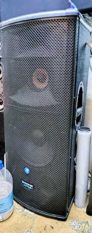 Riyadh, Home Audio, SAR 1850,  Mackie 15 Inch 3-way Powered Speaker Made In Italy Heavy Duty No Issues