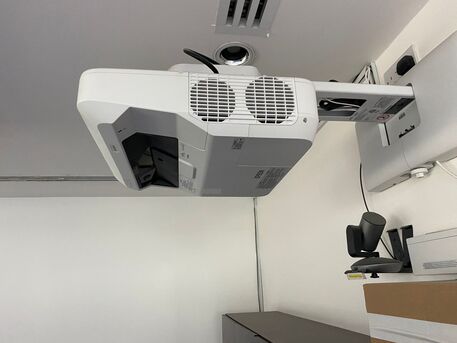 Riyadh, Electronics, SAR 2500,  Sell Epson EB-1450Ui Projector