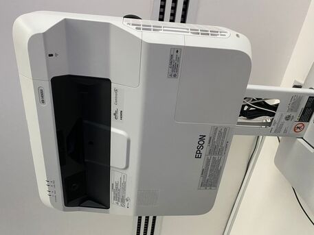 Riyadh, Electronics, SAR 2500,  Sell Epson EB-1450Ui Projector