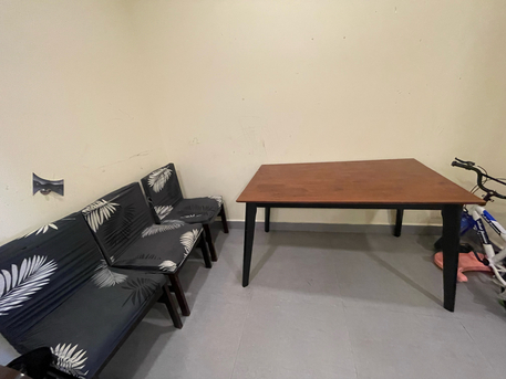 East Riffa, Furniture, BHD 1,  URGENT SALE