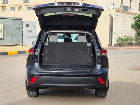 Riyadh, Vehicles, Cars & Trucks , SAR 135000,  Toyota Highlander Hybrid GLE,  2025,  Automatic,  9000 KM,   Toyota HGHLANDER GLE (HYBRID) 4x4 With Sunroof Very Low Odo And Accident Free
