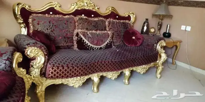 Al Hamra, Furniture, SAR 950,  Excellent Condition Full Living Room With 7 Seat Coach, Carpet And 3 Caffee Tables