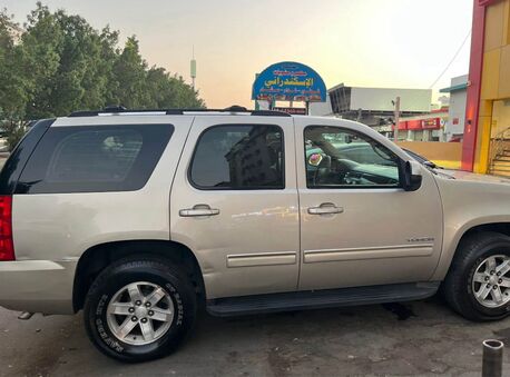 Al Safa, Vehicles, Cars & Trucks , SAR 39500,  Gmc Yukon,  2013,  Automatic,  538000 KM,    (GOLDEN) IN EXCELLENT CONDITION