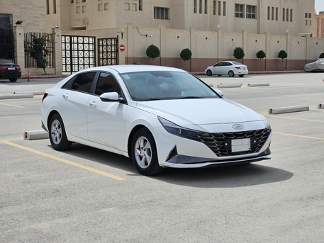 Riyadh, Vehicles, Cars & Trucks , SAR 52000,  Hyundai Elantra,  2021,  Automatic,  123800 KM,   ( Avante ) Full Option
