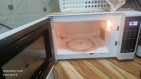 Jubail, Household Items, SAR 2500,  Household Items On SPECIAL DISCOUNT Fridge Dinning Table, Bed Full Set, Oven