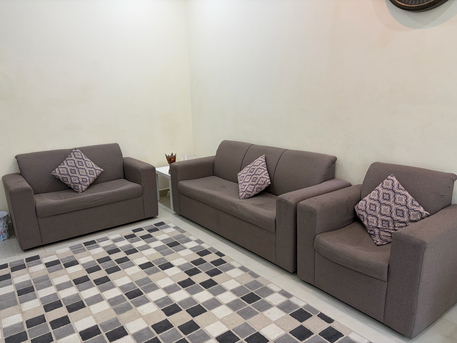 Manama, Furniture, BHD 50,  6 Seater Sofa Set 3 + 2 + 1