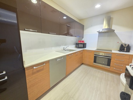 Juffair, Apartments, Flats, Houses & Villas, BHD 450/month,  Furnished,  2 BR,  135 Sq. Meter,  | Magnificent 2BR | Luxurious & Classy | Balcony | Closed Kitchen | Family Building In New