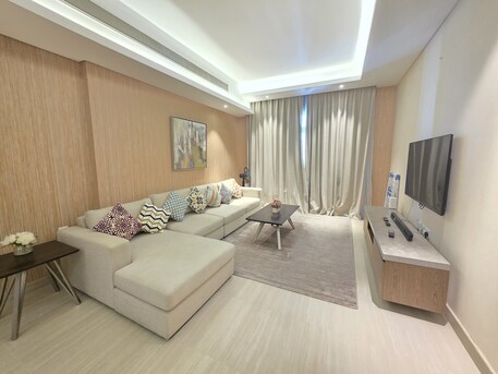 Juffair, Apartments, Flats, Houses & Villas, BHD 450/month,  Furnished,  2 BR,  135 Sq. Meter,  | Magnificent 2BR | Luxurious & Classy | Balcony | Closed Kitchen | Family Building In New