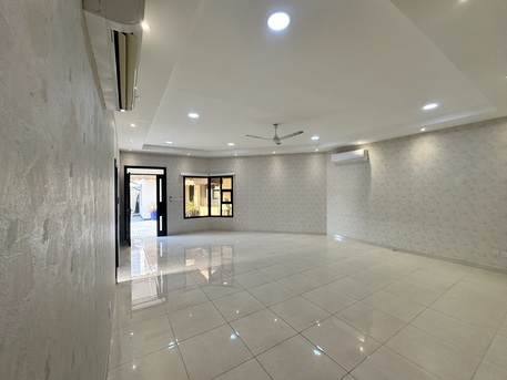 Sanad, Villas, BHD 450,  Furnished,  350 Sq. Meter,  Semi Furnished Villa For Rent In Jurdab