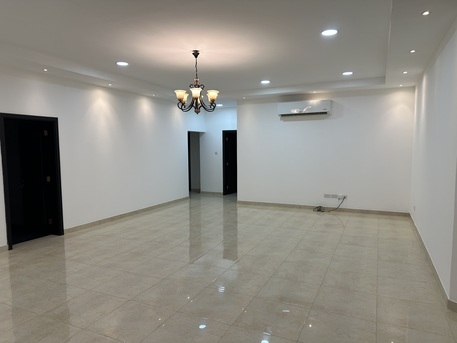 Sanad, Villas, BHD 450,  Furnished,  350 Sq. Meter,  Semi Furnished Villa For Rent In Jurdab