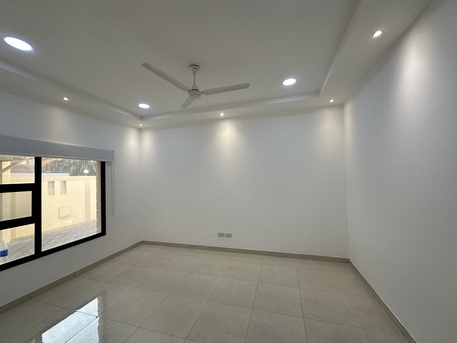 Sanad, Villas, BHD 450,  Furnished,  350 Sq. Meter,  Semi Furnished Villa For Rent In Jurdab
