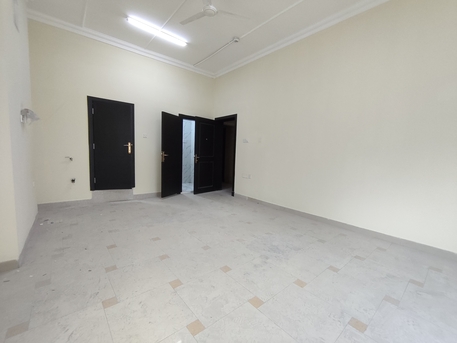 Juffair, Apartments, Flats, Houses & Villas, BHD 160/year,  1 BR,  Juffair:- Spacious Studio Flat On Rent With Split Ac & Unlimited Ewa..
