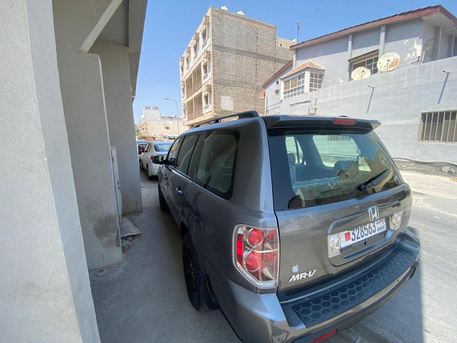 Manama, Vehicles, Cars & Trucks , BHD 1400,  Honda HR-V,  2008,  Automatic,  100000 KM,   Model Honda MRV For Sale