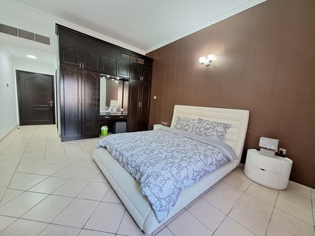 Juffair, Apartments, Flats, Houses & Villas, BHD 400/month,  Furnished,  170 Sq. Meter,  Naturally Well-Lit Magnificent View Large Balcony Closed Kitchen Facilities Near Bahrain