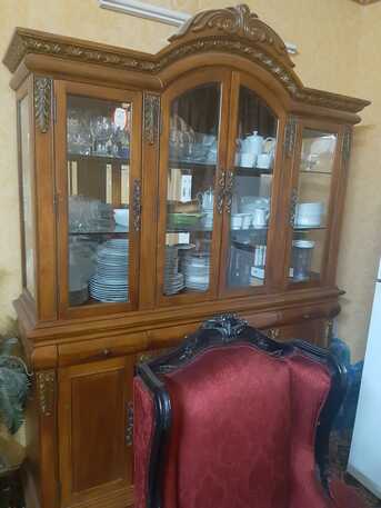 Riyadh, Household Items, SAR 300,  4 Doors Showcase / Crockery Cabinet In Good Condition