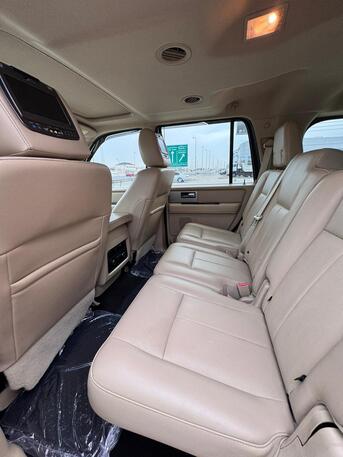 Manama, Vehicles, Cars & Trucks , BHD 5800,  Ford Expedition LTD,  2016,  Automatic,  236250 KM,    (White)
