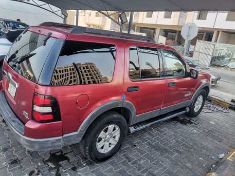 Riyadh, Vehicles, Cars & Trucks , SAR 12000,  Ford Explorer,  2006,  Automatic,  300001 KM,    Meroon Color In Good Condition