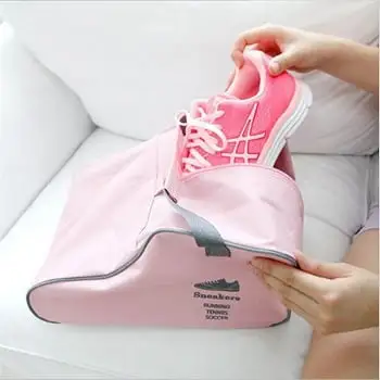 Dubai, Household Items, Non Woven Shoe Bags In UAE