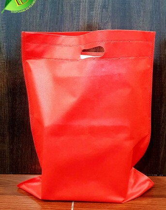 Dubai, Household Items, D Cut Non Woven Bags In UAE