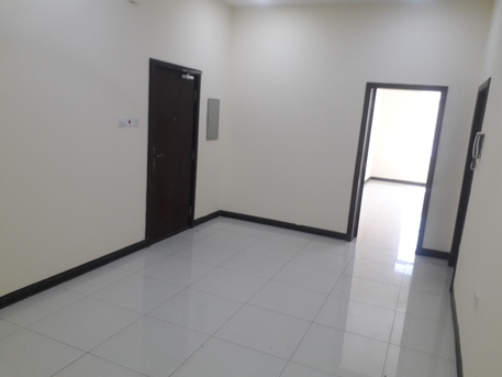 Tubli, Apartments, Flats, Houses & Villas, BHD 300/month,  2 BR,  120 Sq. Meter,  2 Bhk Semi Furnished Flat Unlimited Ewa Available In Tubli Call Aleena