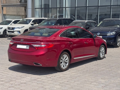 Manama, Vehicles, Cars & Trucks , BHD 1800,  Hyundai Azera,  2012,  Automatic,  218500 KM,    (Red)