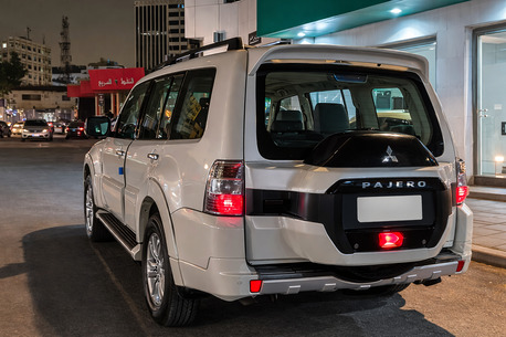 Jeddah, Vehicles, Cars & Trucks , SAR 31000,  Mitsubishi Pajero,  2016,  Automatic,  208000 KM,   3.8 V6  Low Mileage