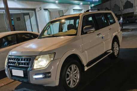 Jeddah, Vehicles, Cars & Trucks , SAR 31000,  Mitsubishi Pajero,  2016,  Automatic,  208000 KM,   3.8 V6  Low Mileage